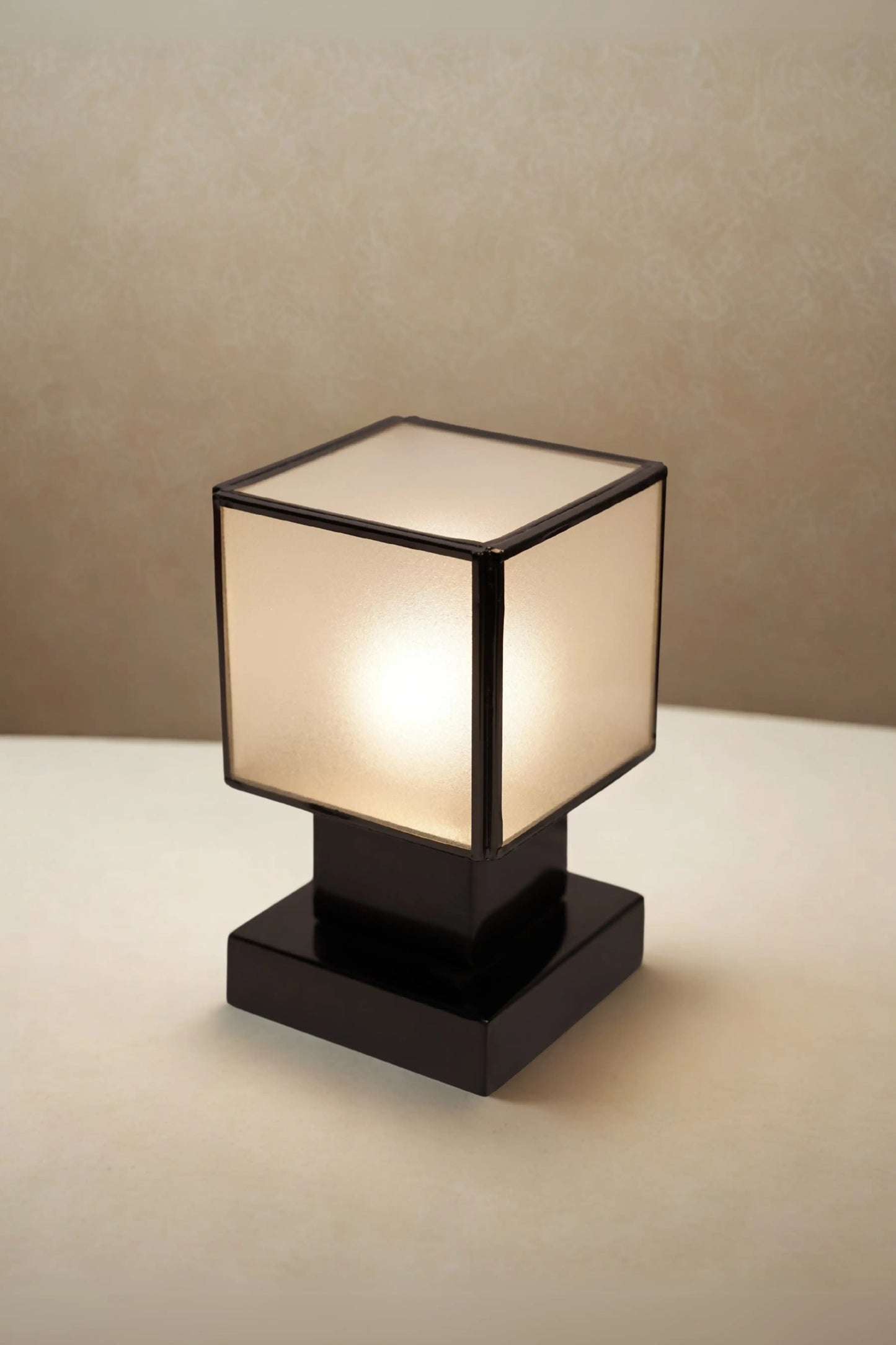 Noir Frost Cube Table Lamp – Modern Minimalist Bedside Light