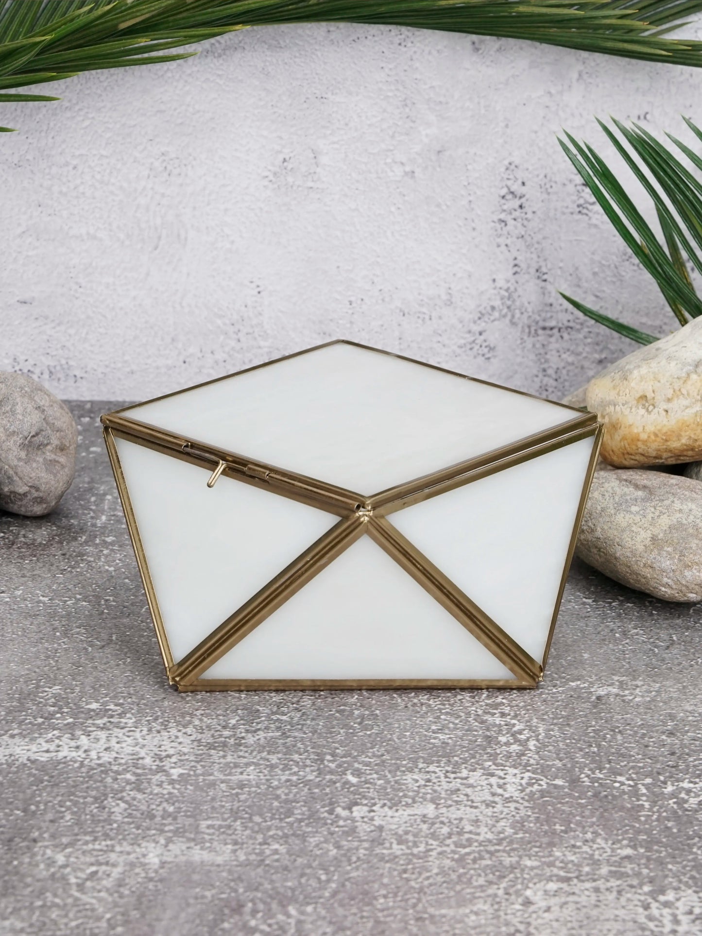 Bumpy Box White Glass - ILLUMEADecorative Box