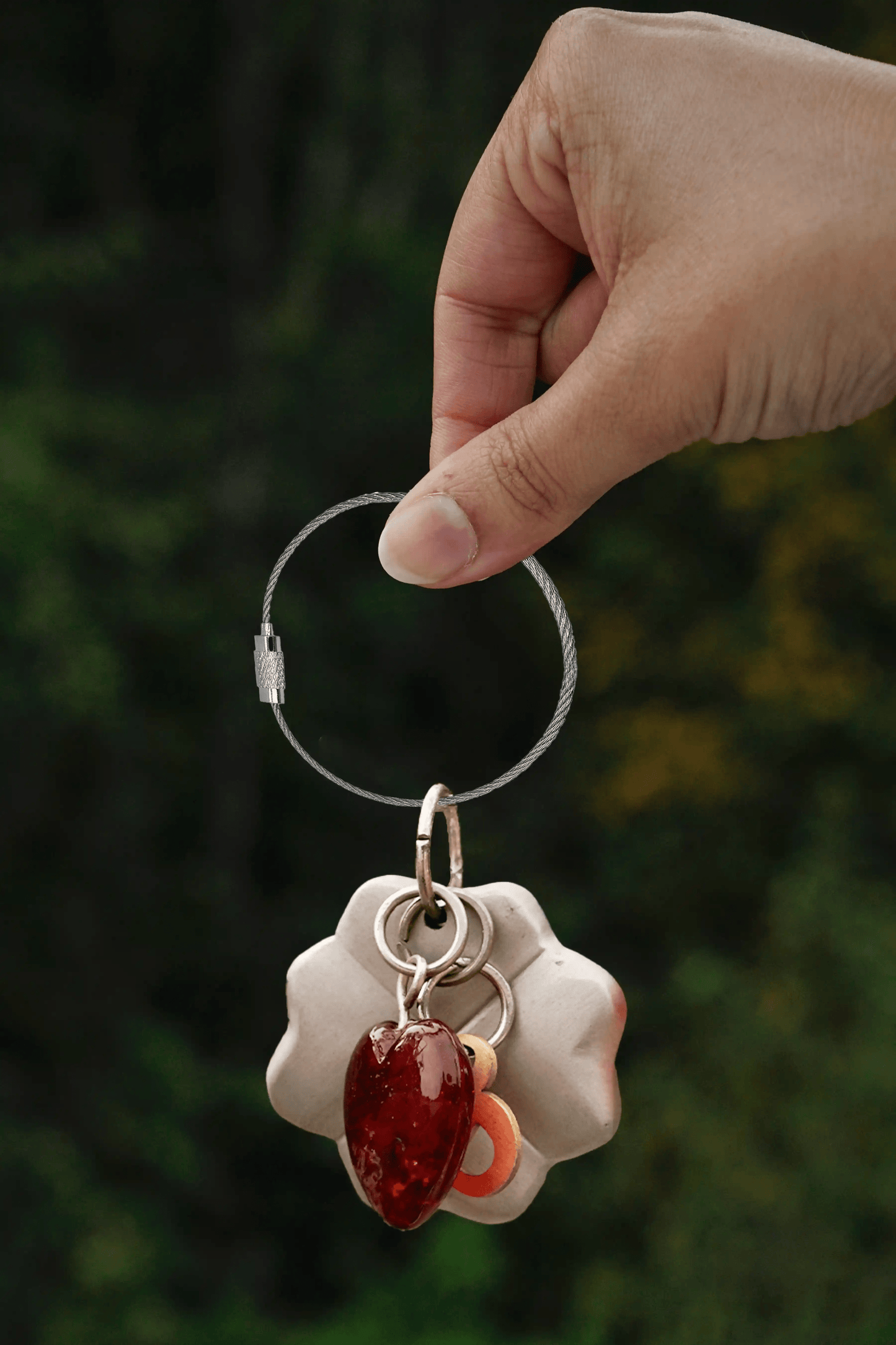 Casted Aluminium Handmade Clover Glass Bead Keychain Souvenir Gifts For Women Men - ILLUMEAKey Chain