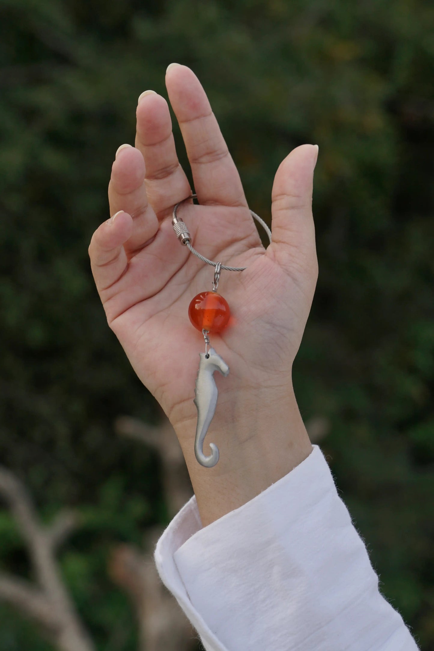 Casted Aluminium Handmade Seahorse Glass Bead Keychain Ornament - ILLUMEAKey Chain