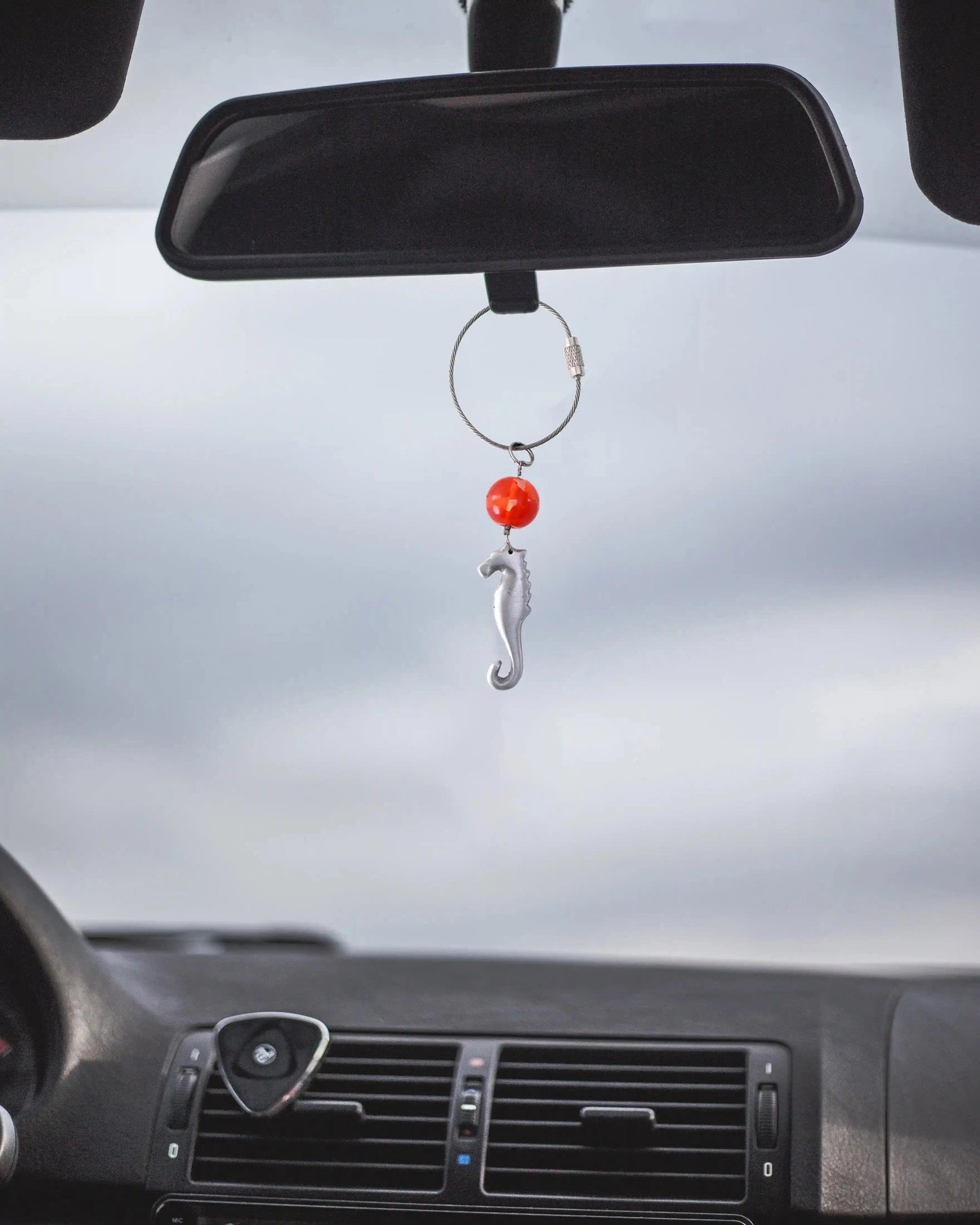Casted Aluminium Handmade Seahorse Glass Bead Keychain Ornament.