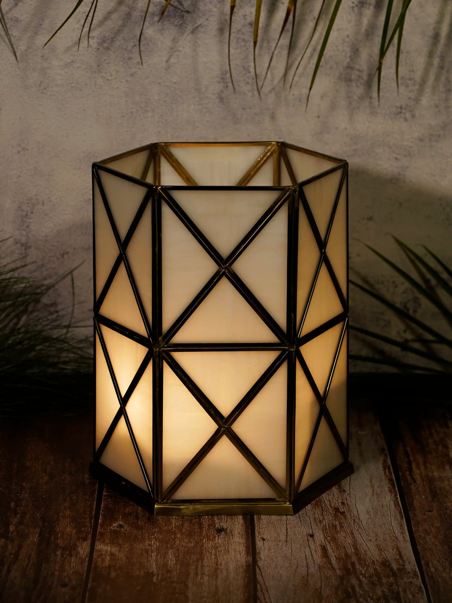 Cross Hurricane White Glass - ILLUMEAhurricaneSMALL