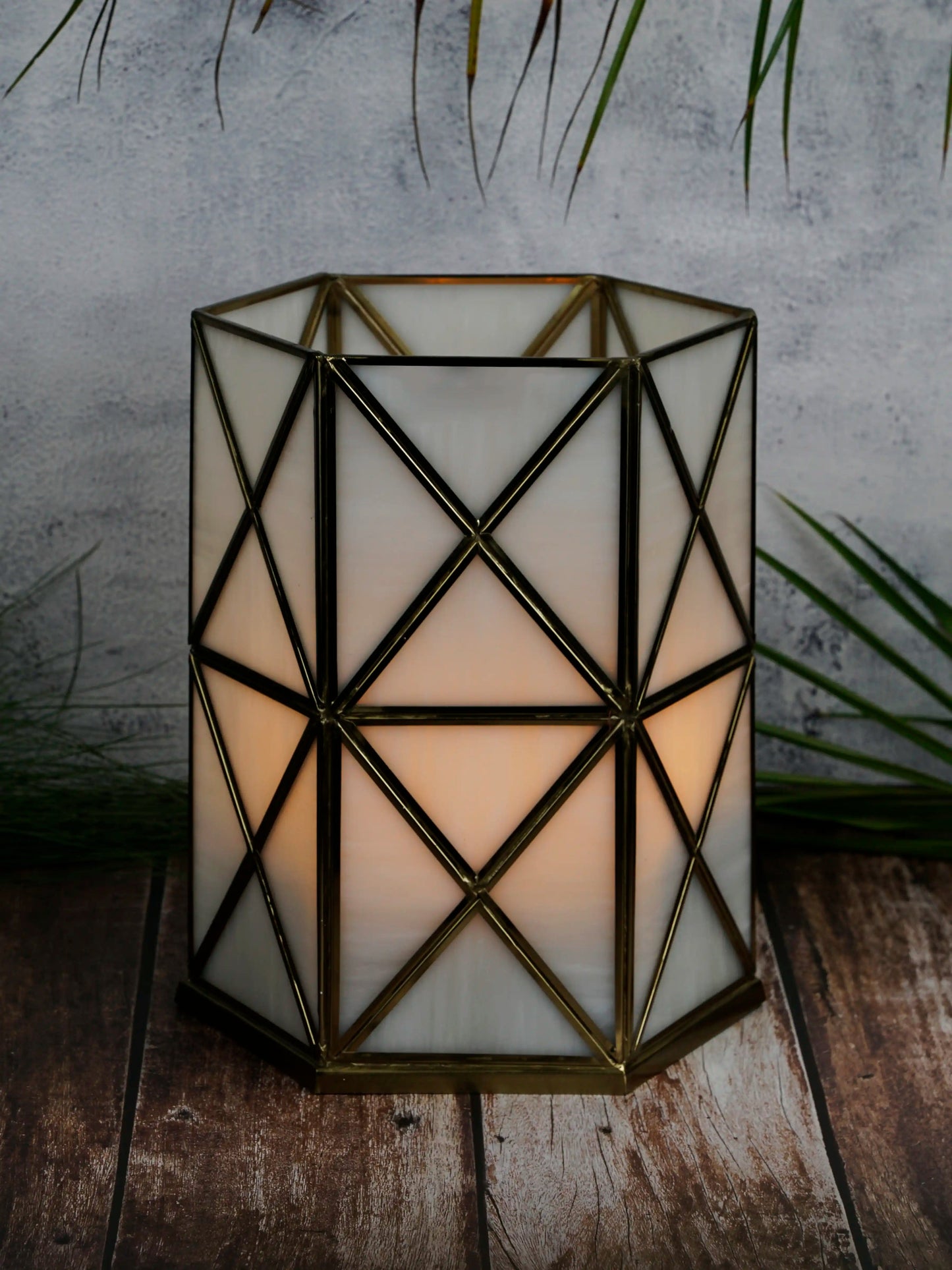 Cross Hurricane White Glass - ILLUMEAhurricaneSMALL