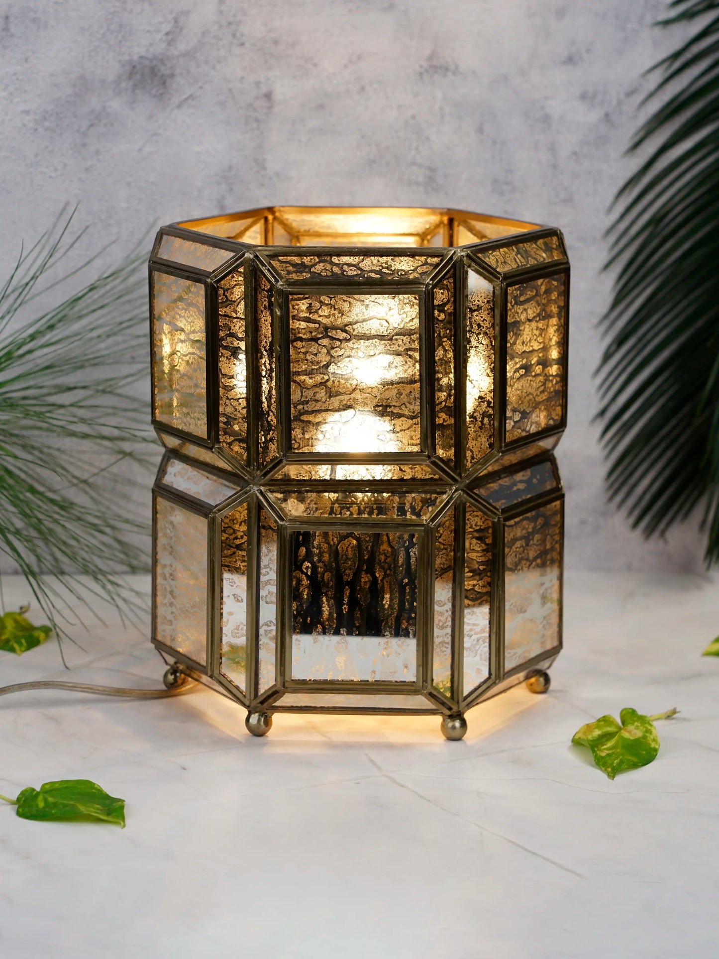 Embossed Table Lamp antique - ILLUMEAlampSmall
