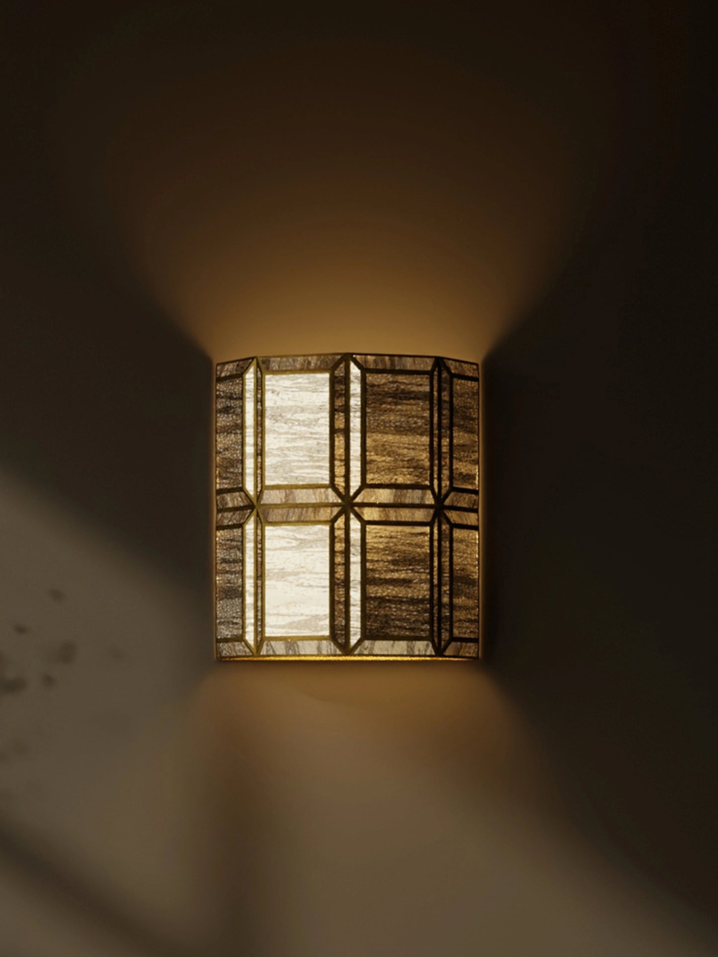 Embossed Wall Lamp antique - ILLUMEAWall LampSmall