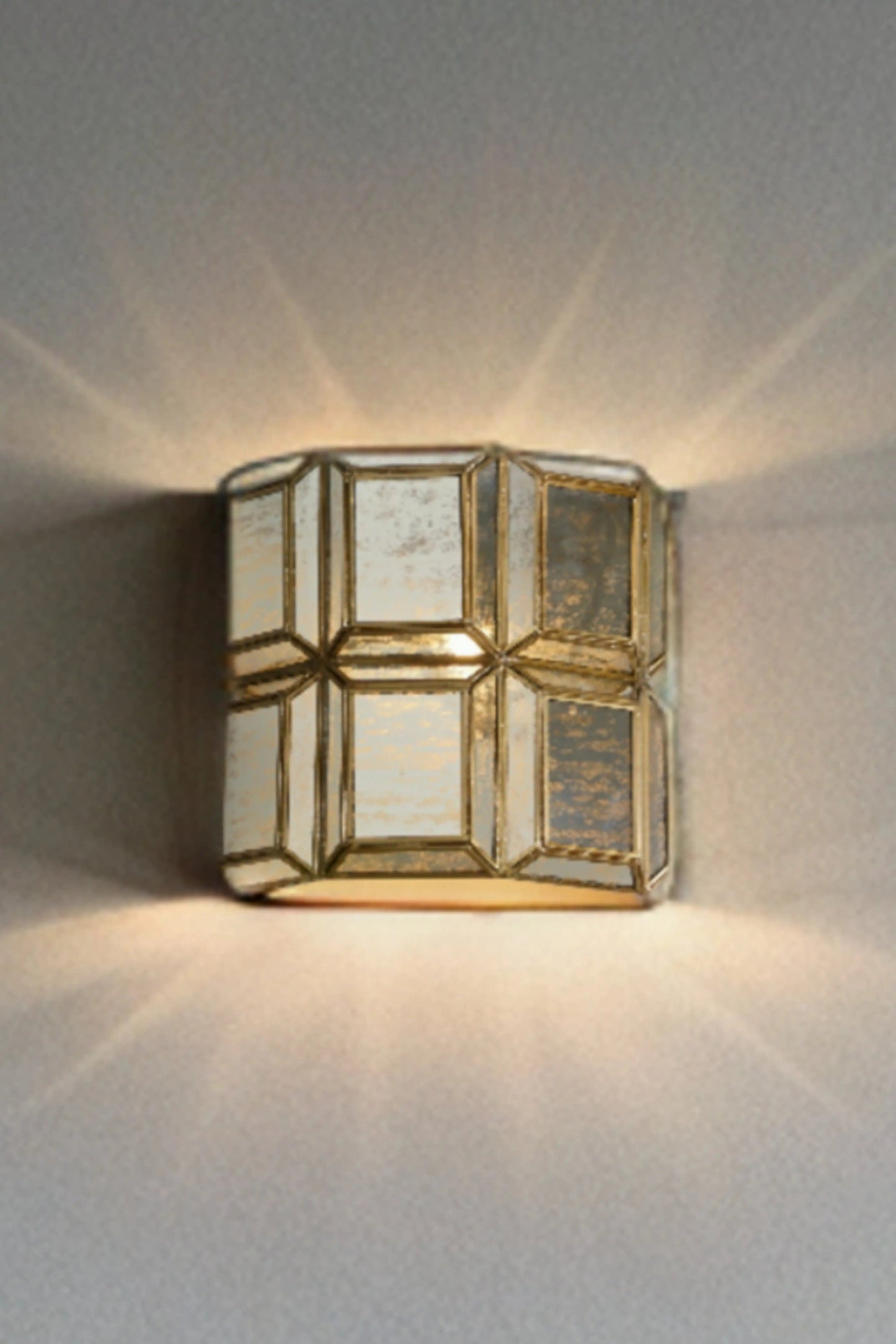 Embossed Wall Lamp antique - ILLUMEAWall LampSmall