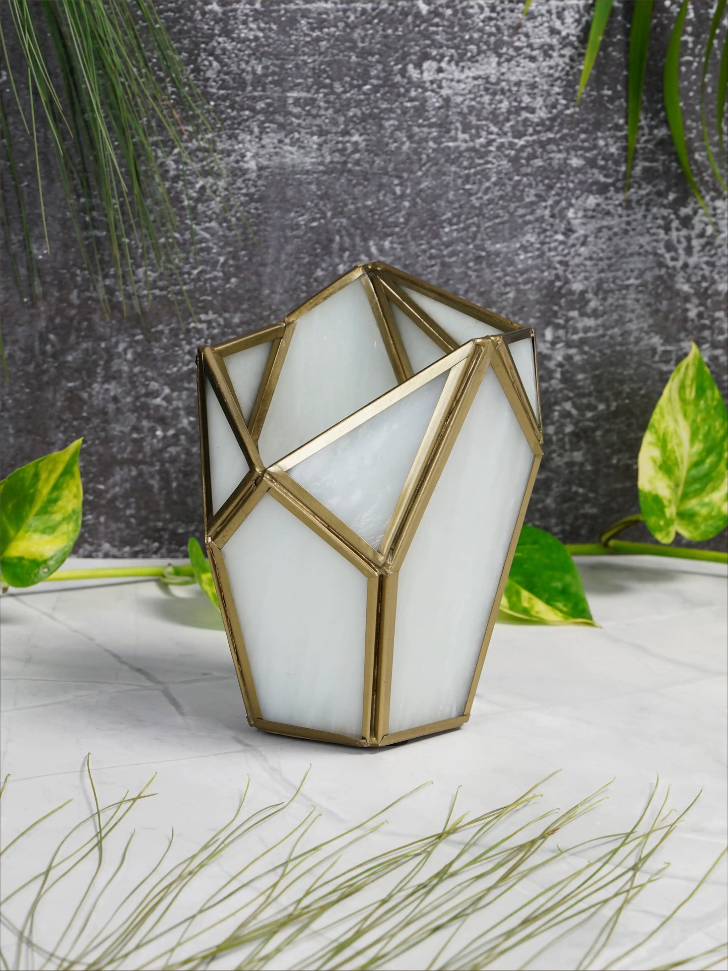 Geometric Tealight Candle Holder White - ILLUMEATea light