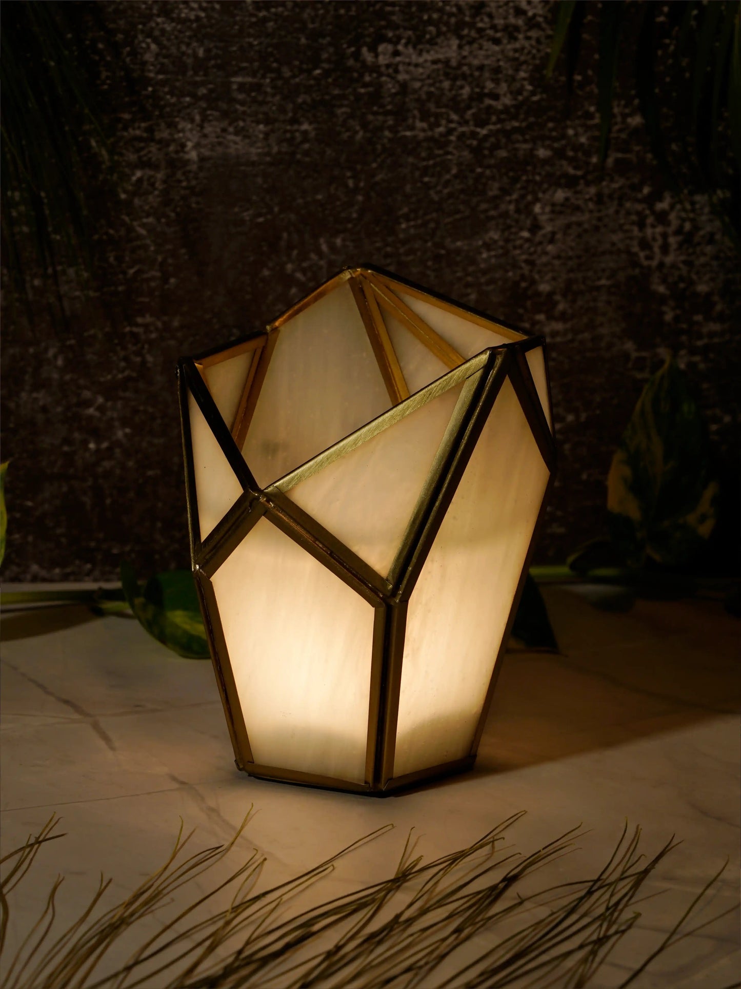 Geometric Tealight Candle Holder White - ILLUMEATea light