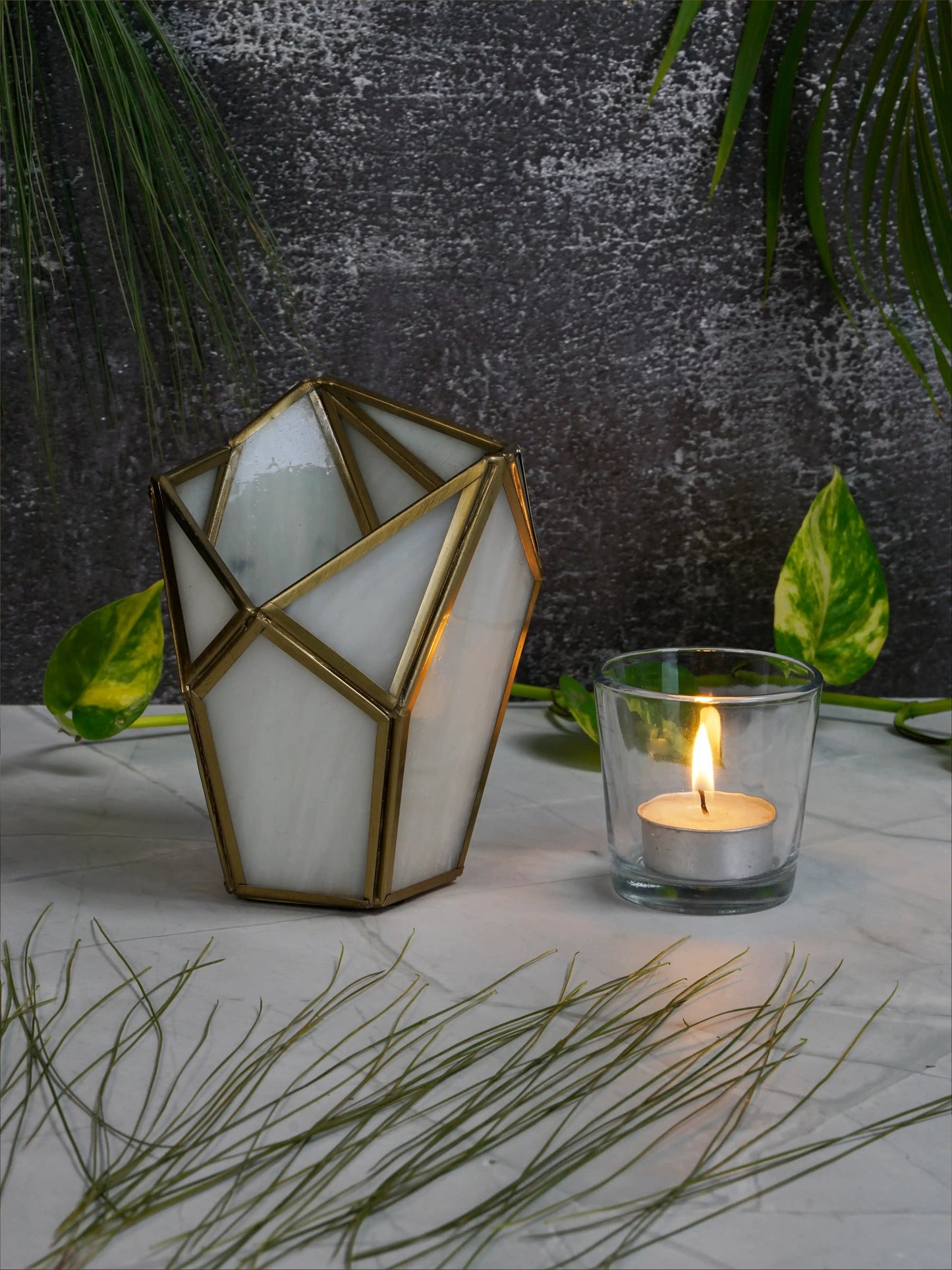 Geometric Tealight Candle Holder White - ILLUMEATea light