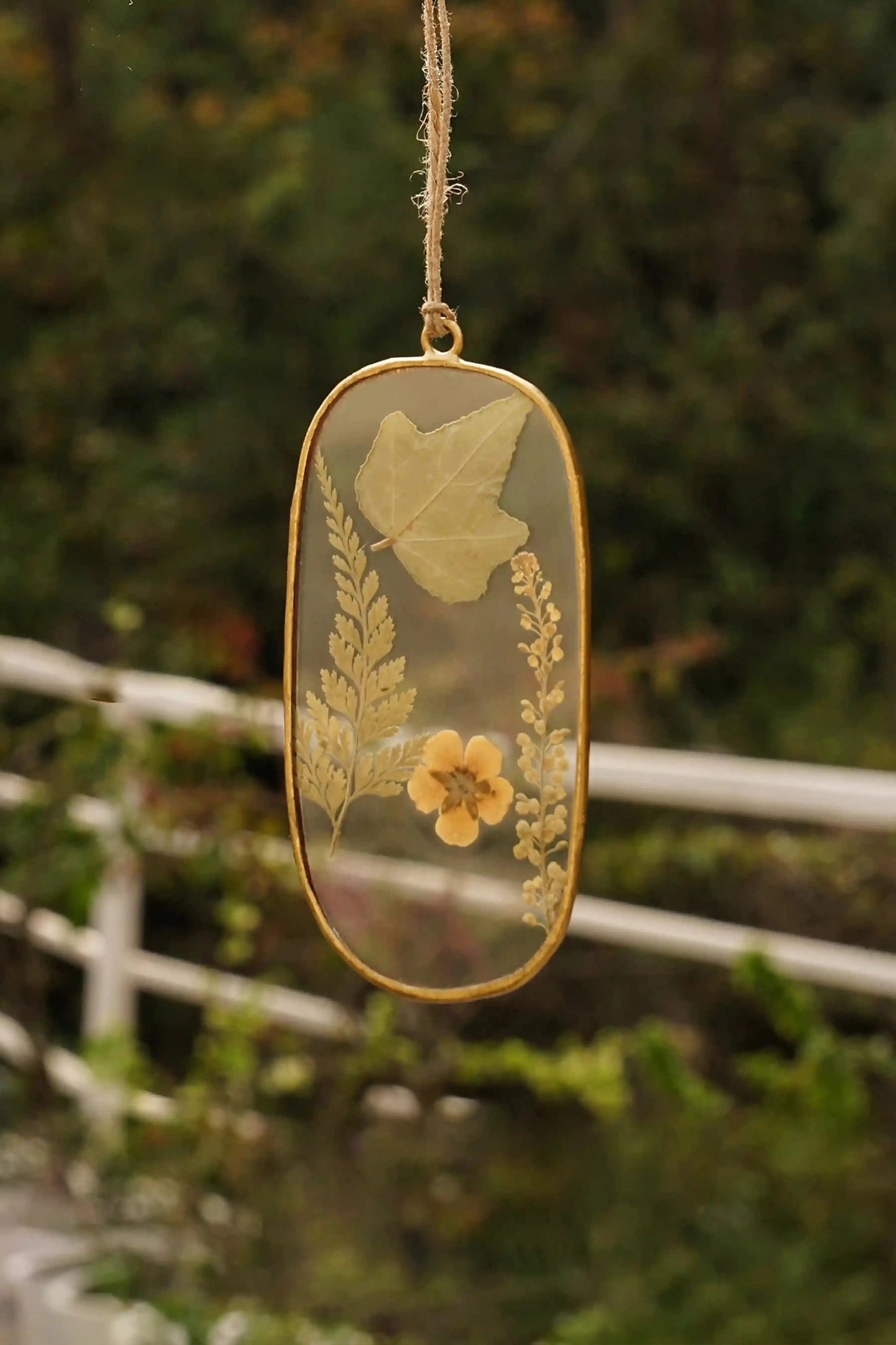 Handmade Dried Pressed Flower Hanging Squoval Suncatcher - ILLUMEAPendant