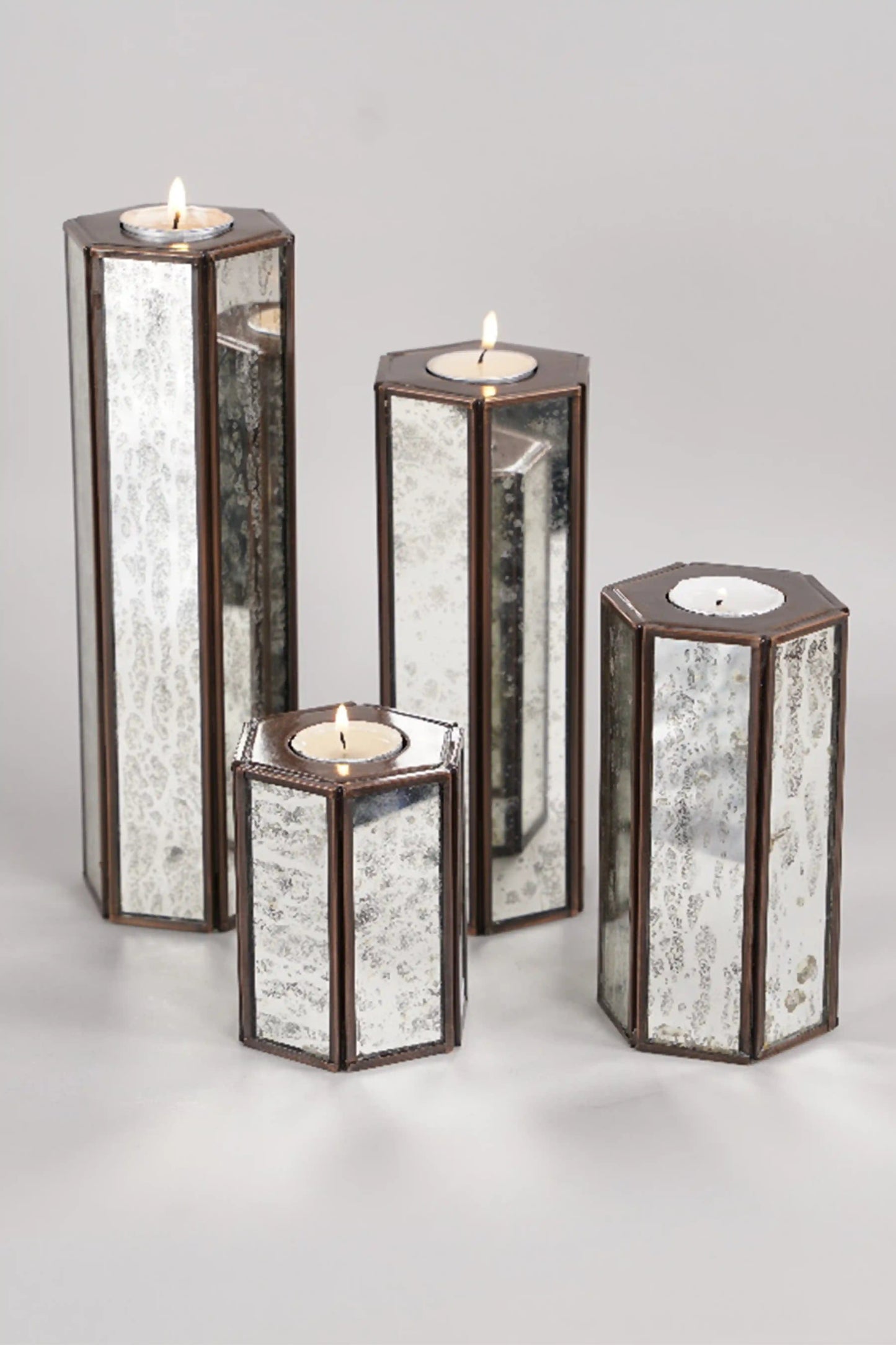 Hexa Candle Holder Set of 4 With Silver Antique Glass - ILLUMEATea light