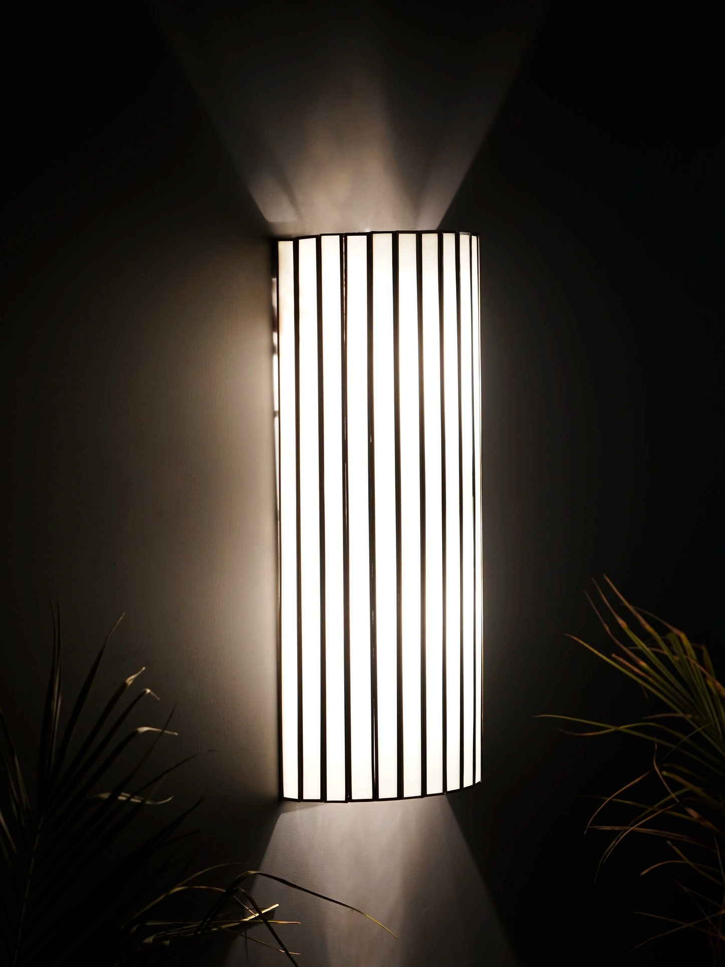 Linaurea Wall Lamp White - ILLUMEAWall LampLarge