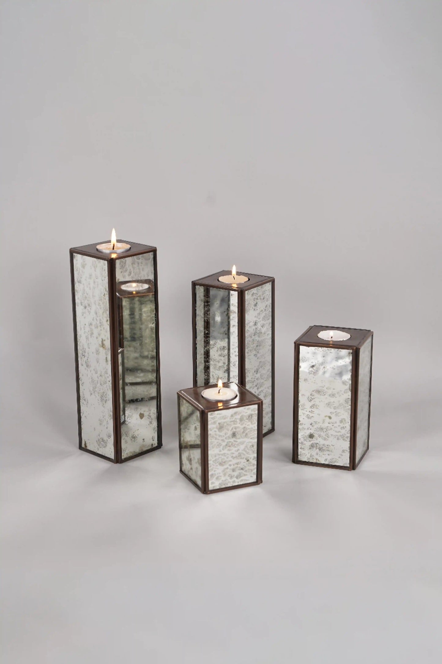 Square Candle Holder Set of 4 With Silver Antique Glass - ILLUMEATea light