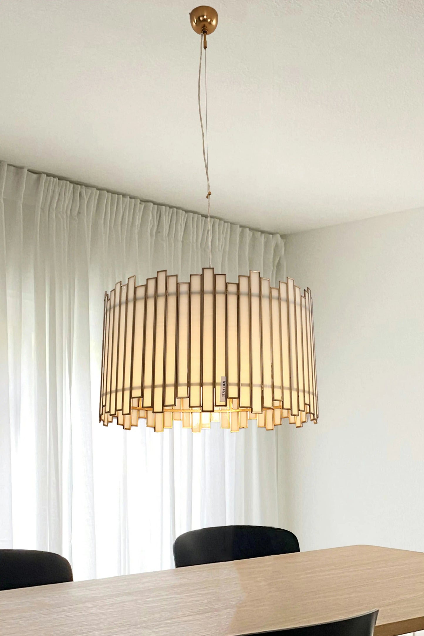 Staggered Shade White - ILLUMEAShadeLarge