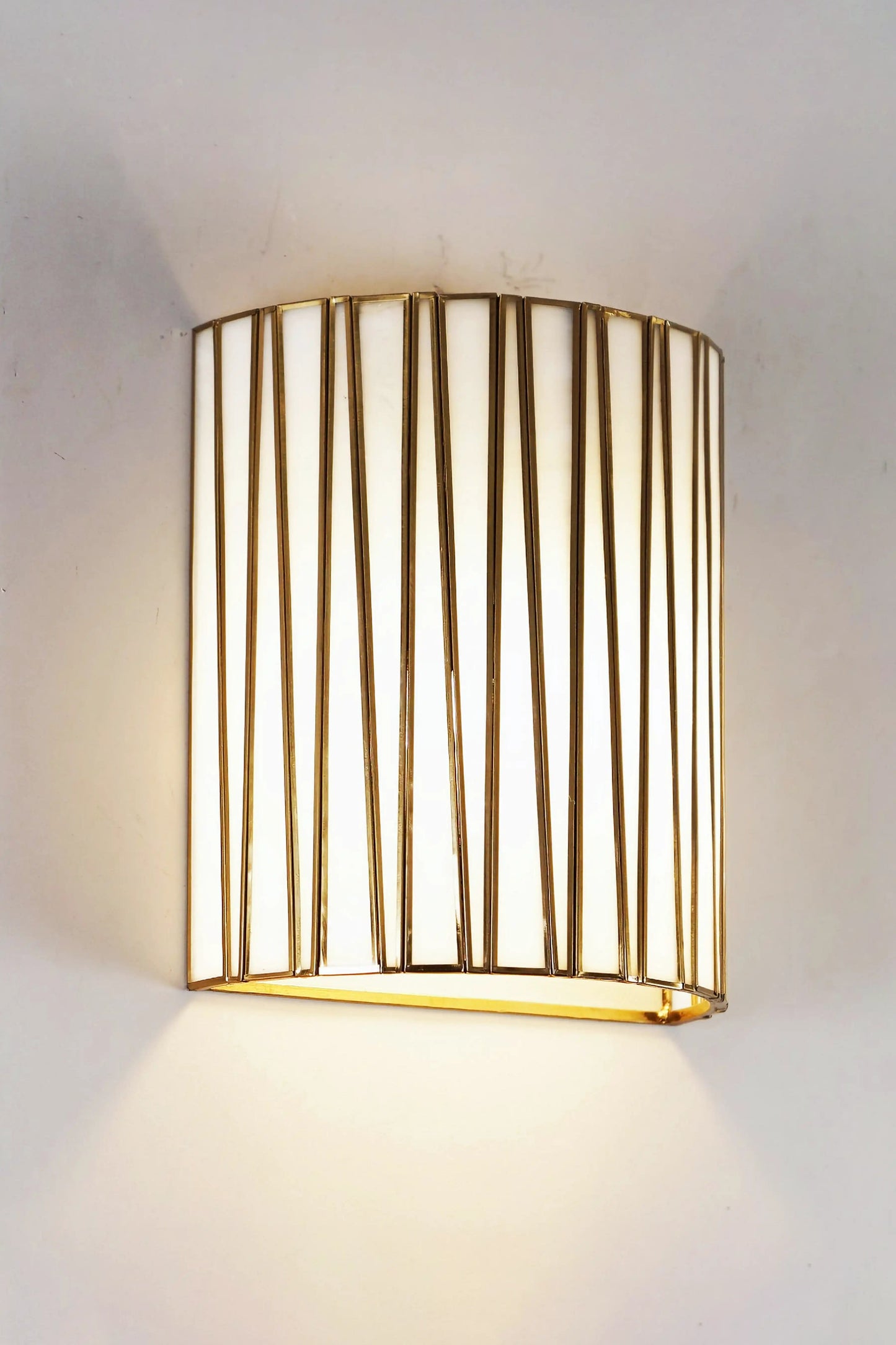 Tapered Wall Lamp White - ILLUMEAWall LampSmall