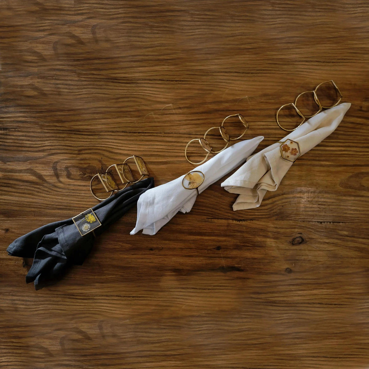 Decorative Floral Napkin Rings for Dining and Hospitality Décor