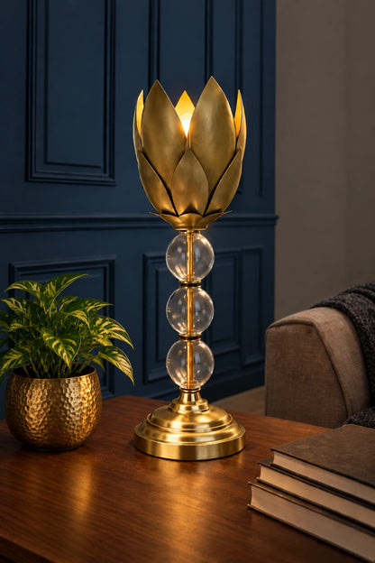 ILLUMEA Hammered Leaf Table Lamp with three clear glass balls and a premium brass base for luxury home interiors