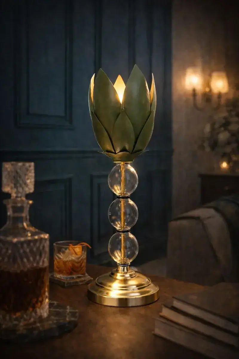 Hammered Leaf Table Lamp